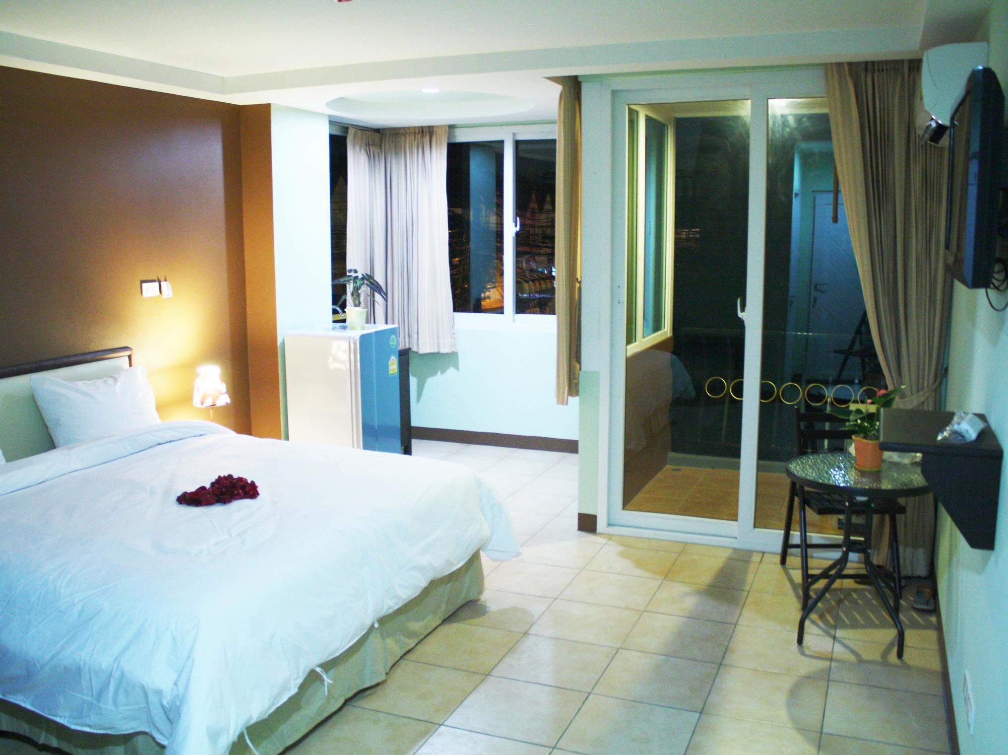 The Right Resort Pattaya Exterior foto