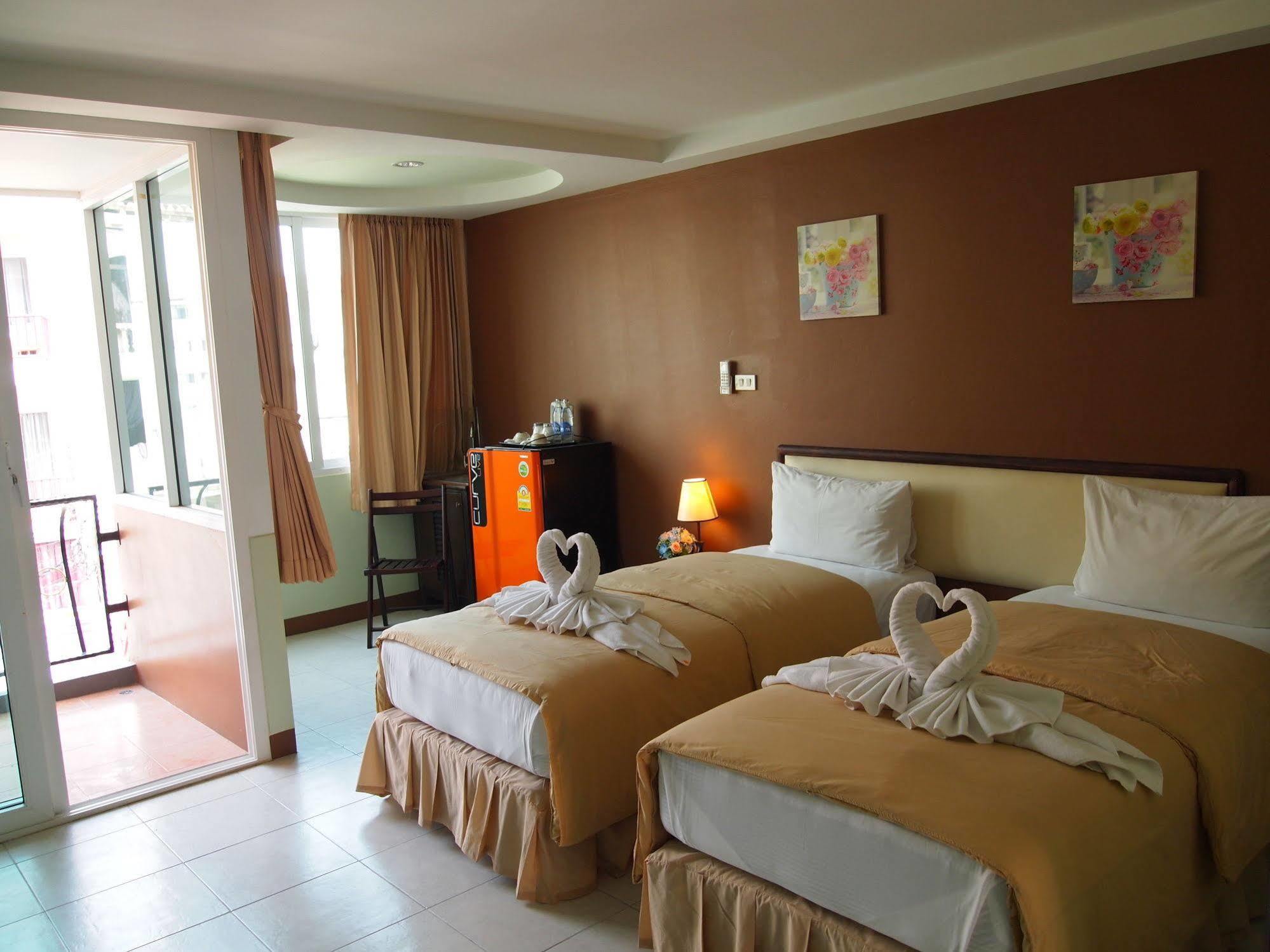 The Right Resort Pattaya Exterior foto
