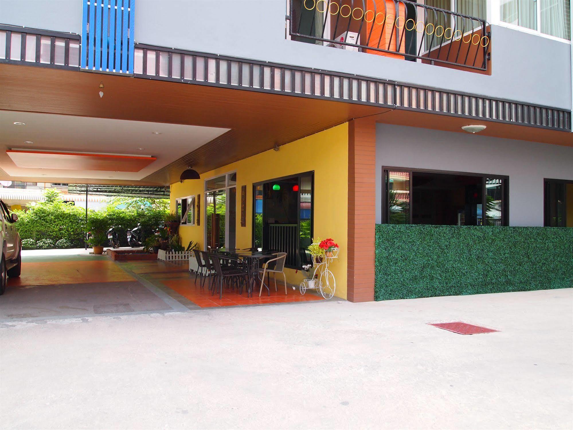 The Right Resort Pattaya Exterior foto