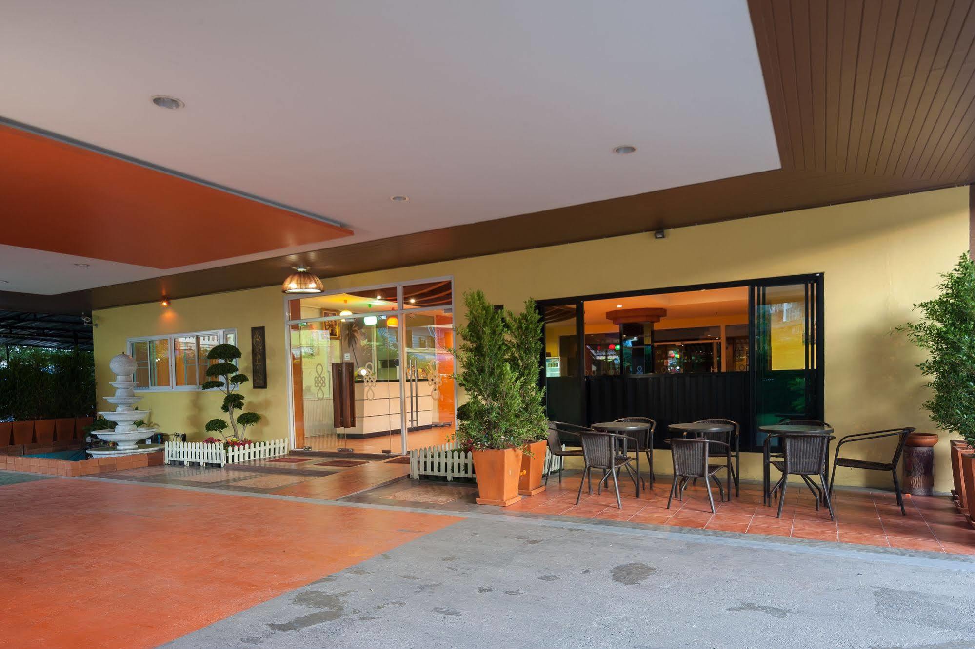 The Right Resort Pattaya Exterior foto
